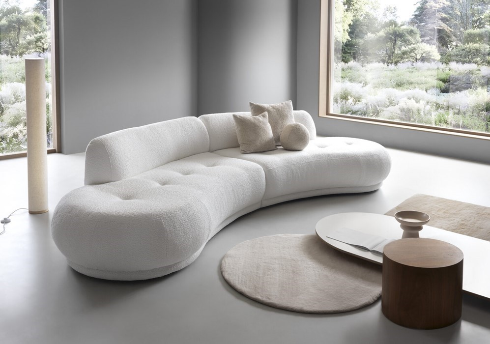 PUSZMAN_Gio_Sofa_Abriamo_04_001-2544×1080